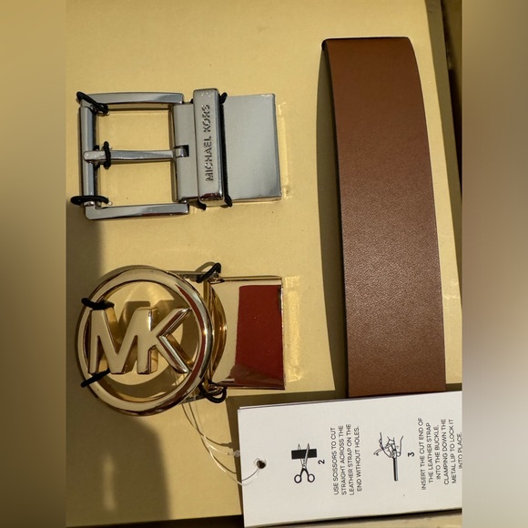BNWT Micheal Kors belt set - Picture 3 of 5